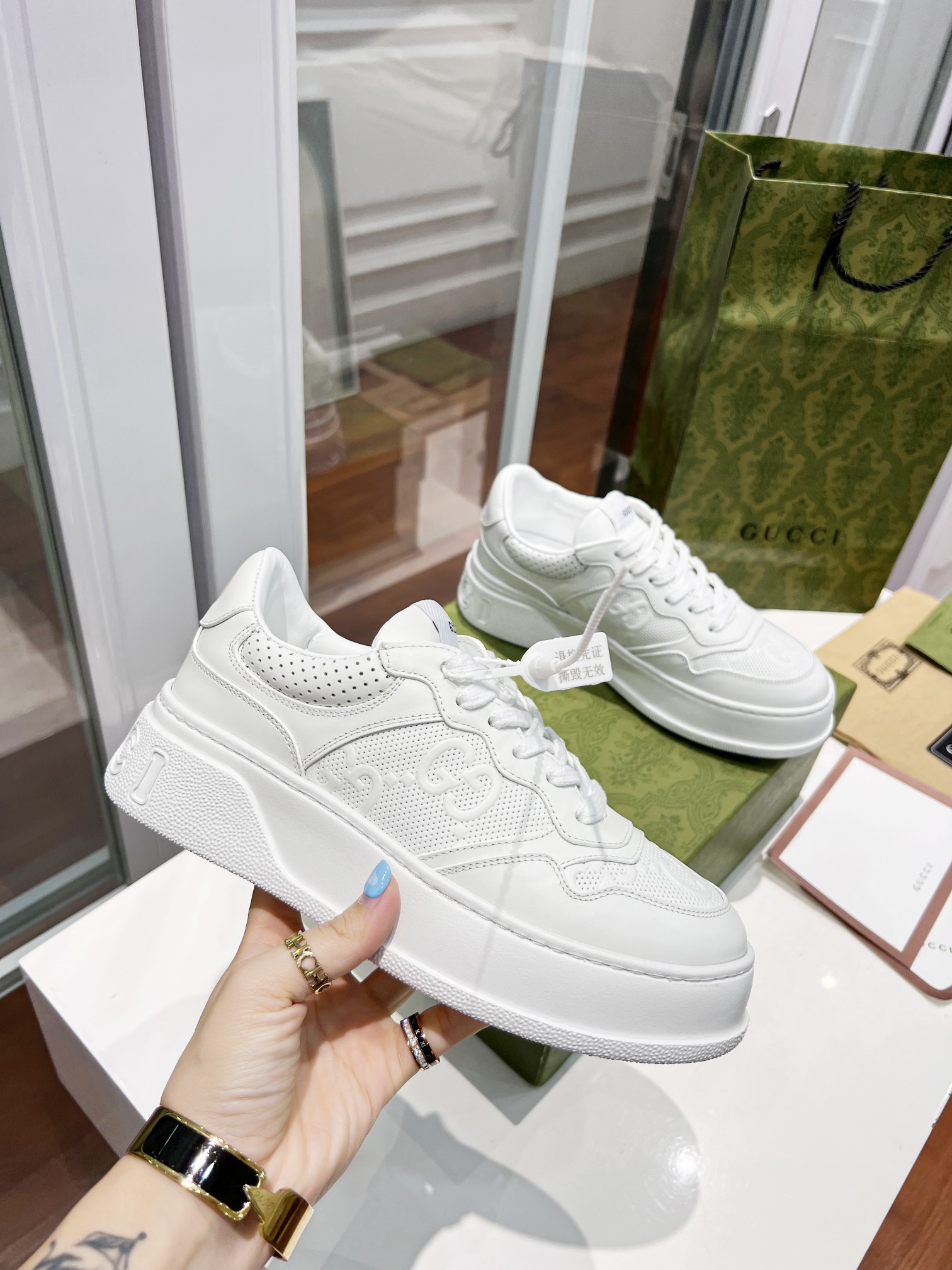 Women's high heels